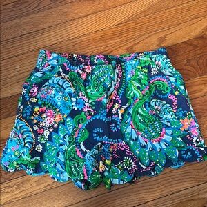 Lilly Pulitzer size M shorts